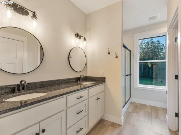 $650,000 | 37027 Danner Ridge Lane, Astoria, OR 97103