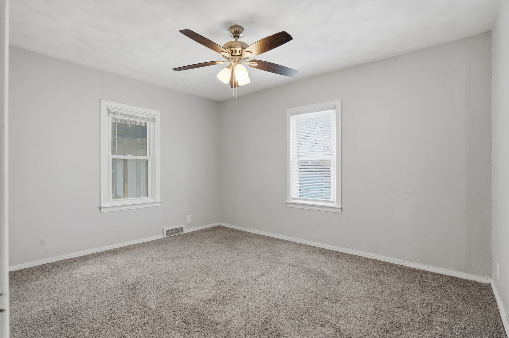 120 20th Street East Moline, IL 61244 - Photo 11 of 15
