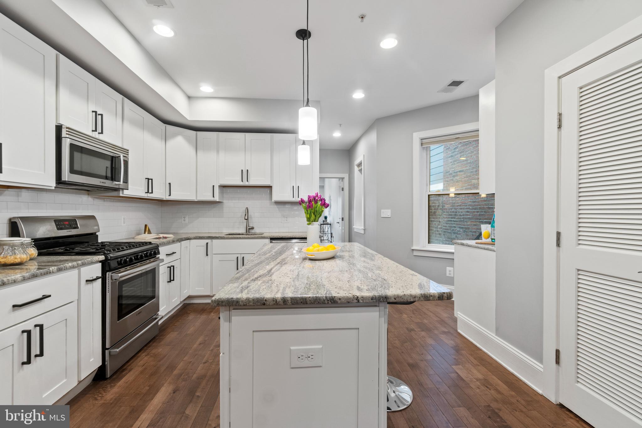 1130 Columbia Road Northwest, Unit 3 Washington, DC 20009 - Photo 15 of 40