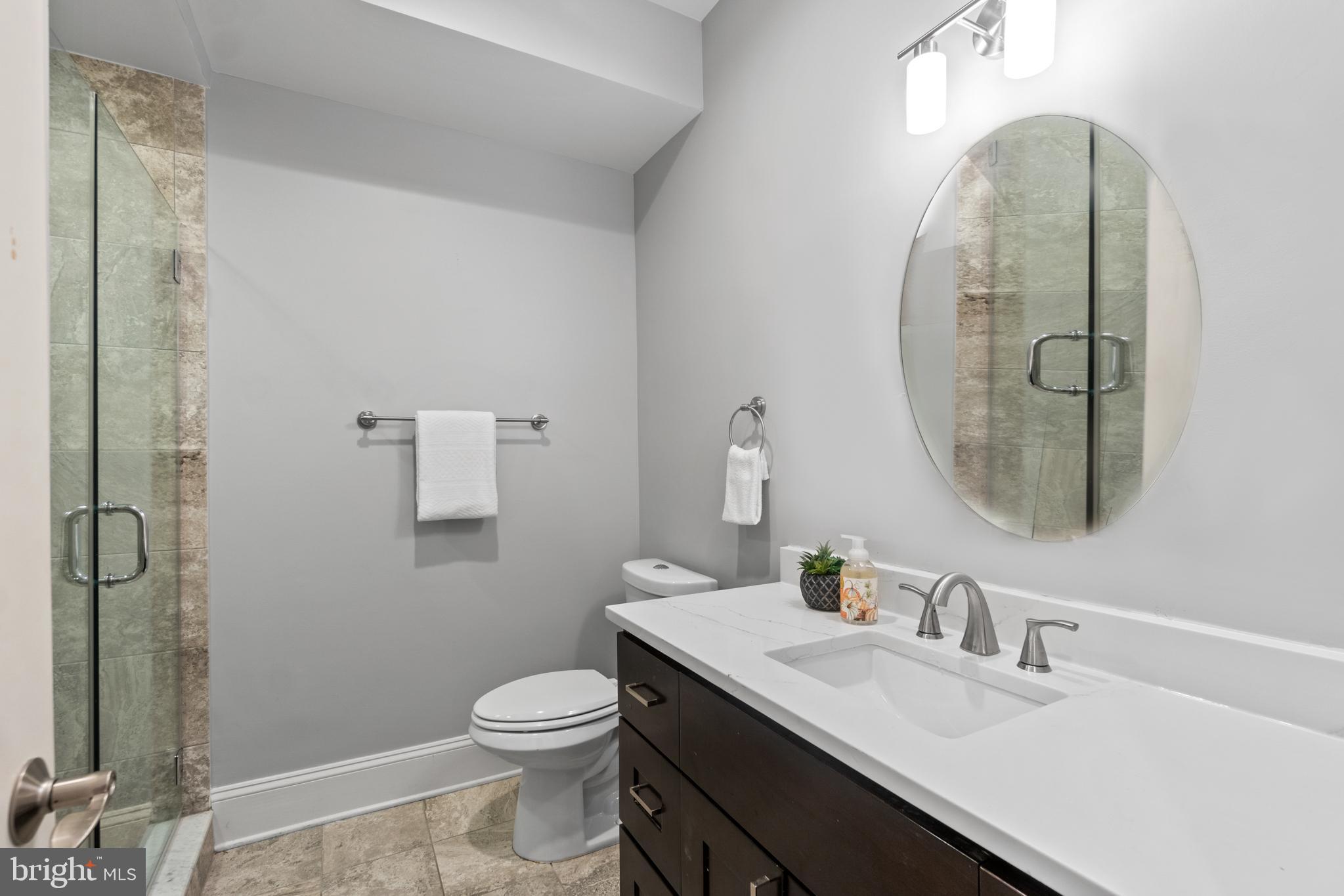 1130 Columbia Road Northwest, Unit 3 Washington, DC 20009 - Photo 24 of 40 Main-level Bathroom