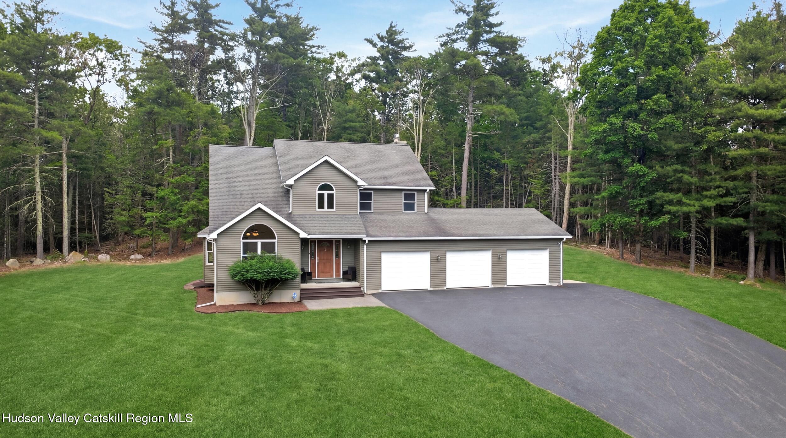 515 Samsonville Road Kerhonkson, NY 12446 - Photo 2 of 35 6_landrum_media_016
