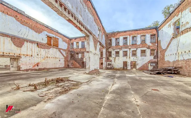 $190,000 | 864 Texas Avenue, Shreveport, LA 71101