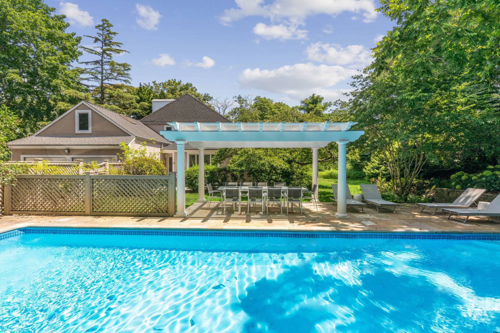 33 Cedar Street East Hampton, NY 11937 - Photo 1 of 16