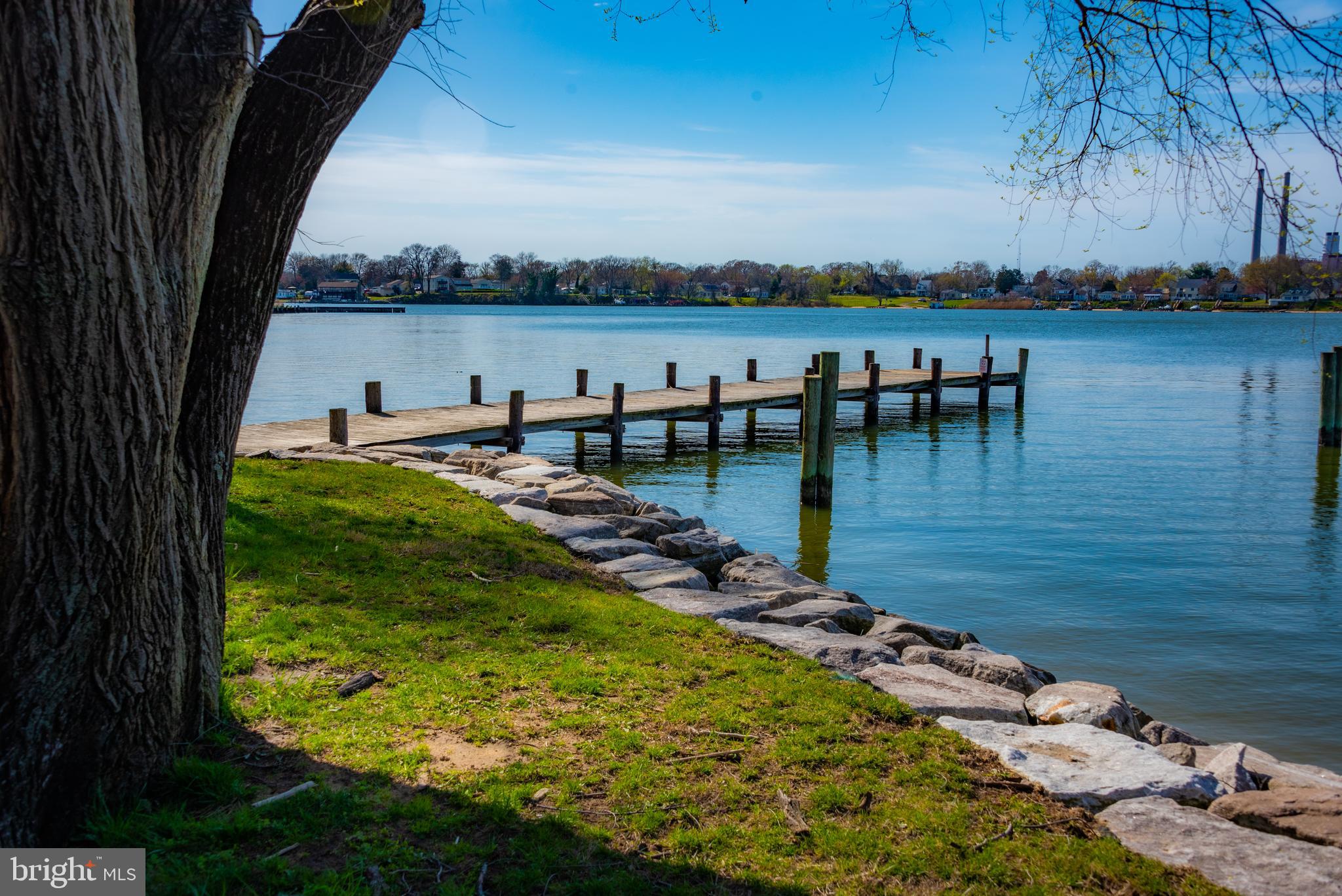 8427 Arbutus Road Pasadena, MD 21122 - Photo 104 of 123 Community Pier