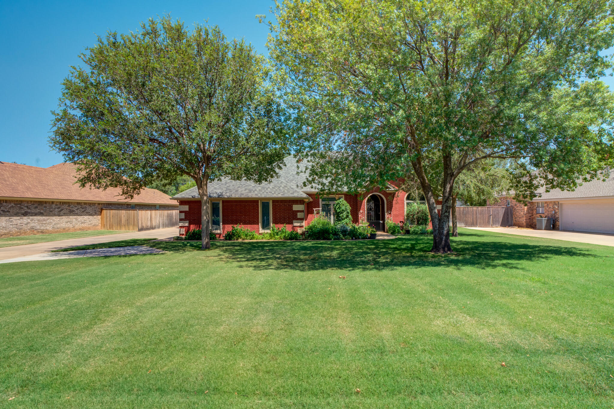 8605 Rochester Avenue Lubbock, TX 79424 - Photo 3 of 22 DSC02486_7_8