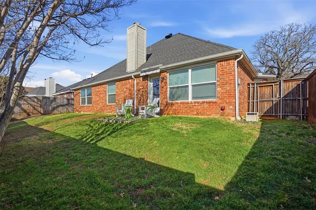 $379,000 | 840 Forest Hollow Drive, Hurst, TX 76053