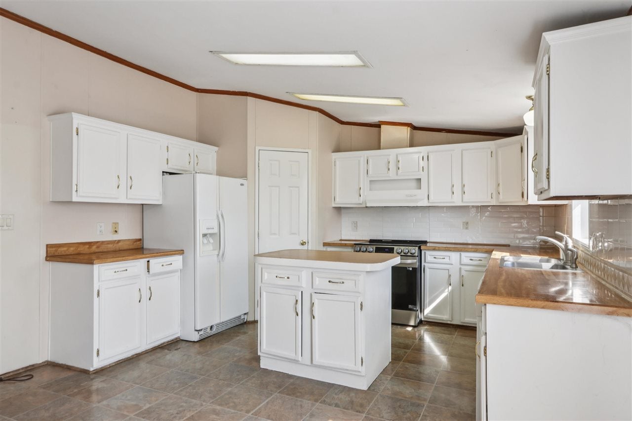 718 Bay Ridge Drive Iowa City, IA 52246 - Photo 6 of 23 Gallery Image 6