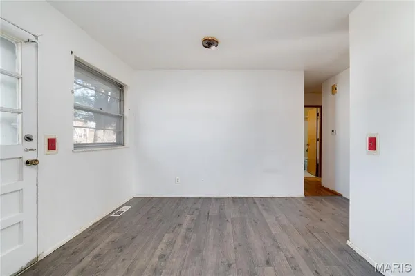 $160,000 | 4377 Varano Drive, Florissant, MO 63033