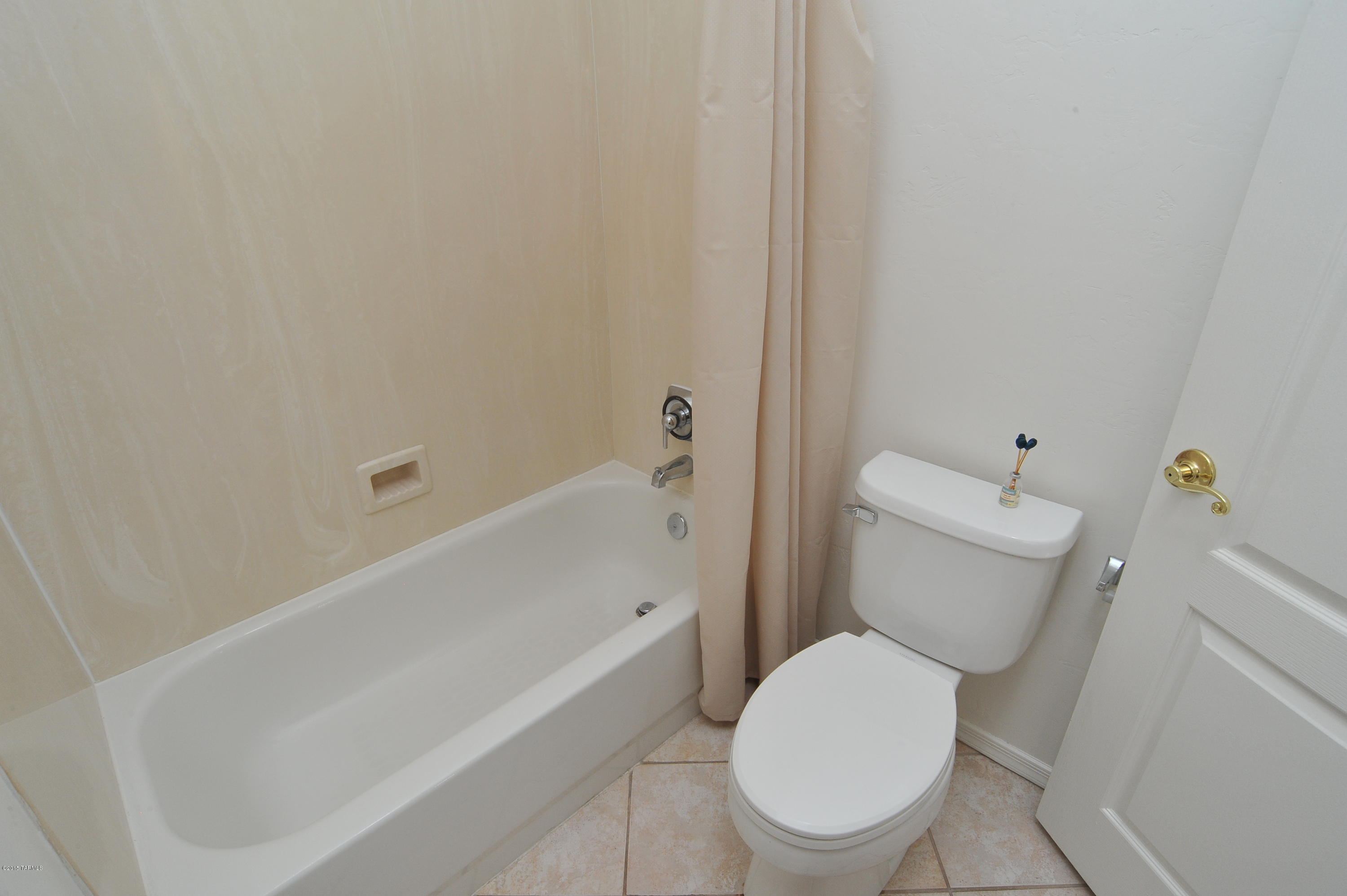 444 West Wheeler Road Tucson, AZ 85737 - Photo 19 of 38