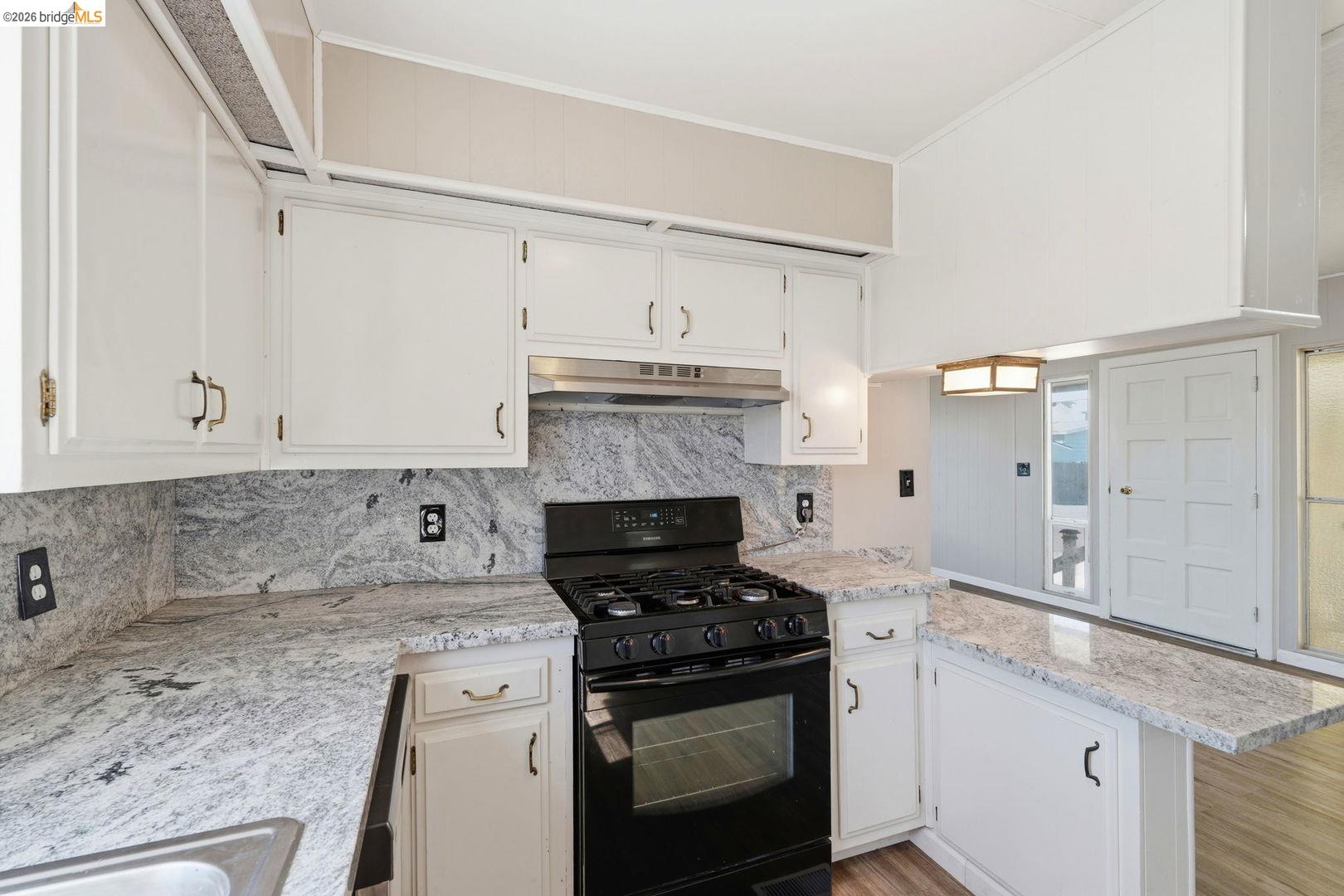 8200 Jantzen Road, Unit 201 Modesto, CA 95357 - Photo 3 of 22