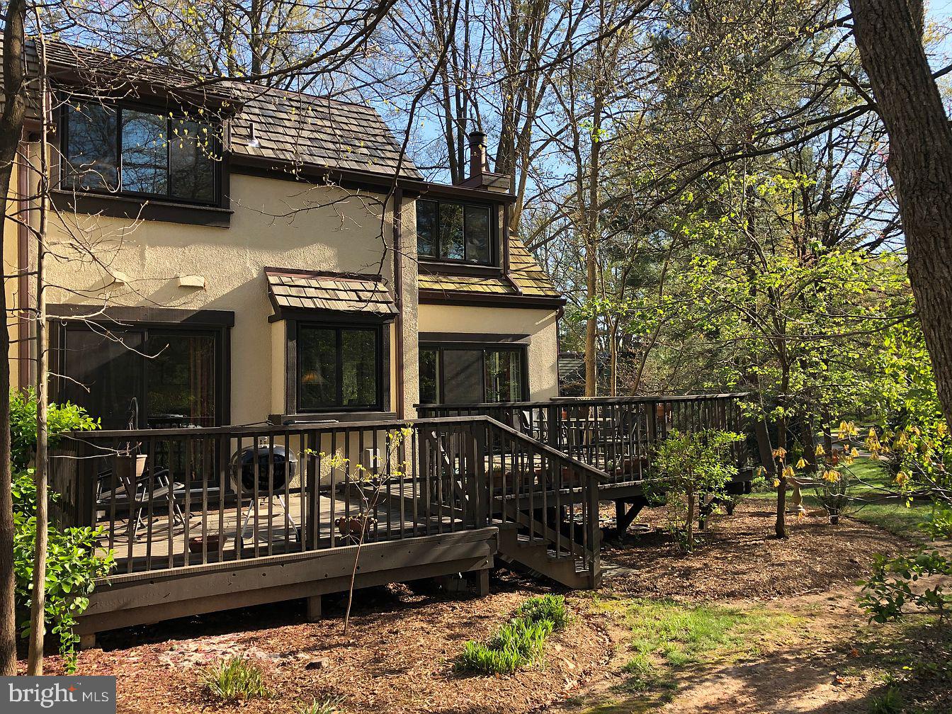 1650 Bentana Way Reston, VA 20190 - Photo 2 of 37 Gallery Image 2