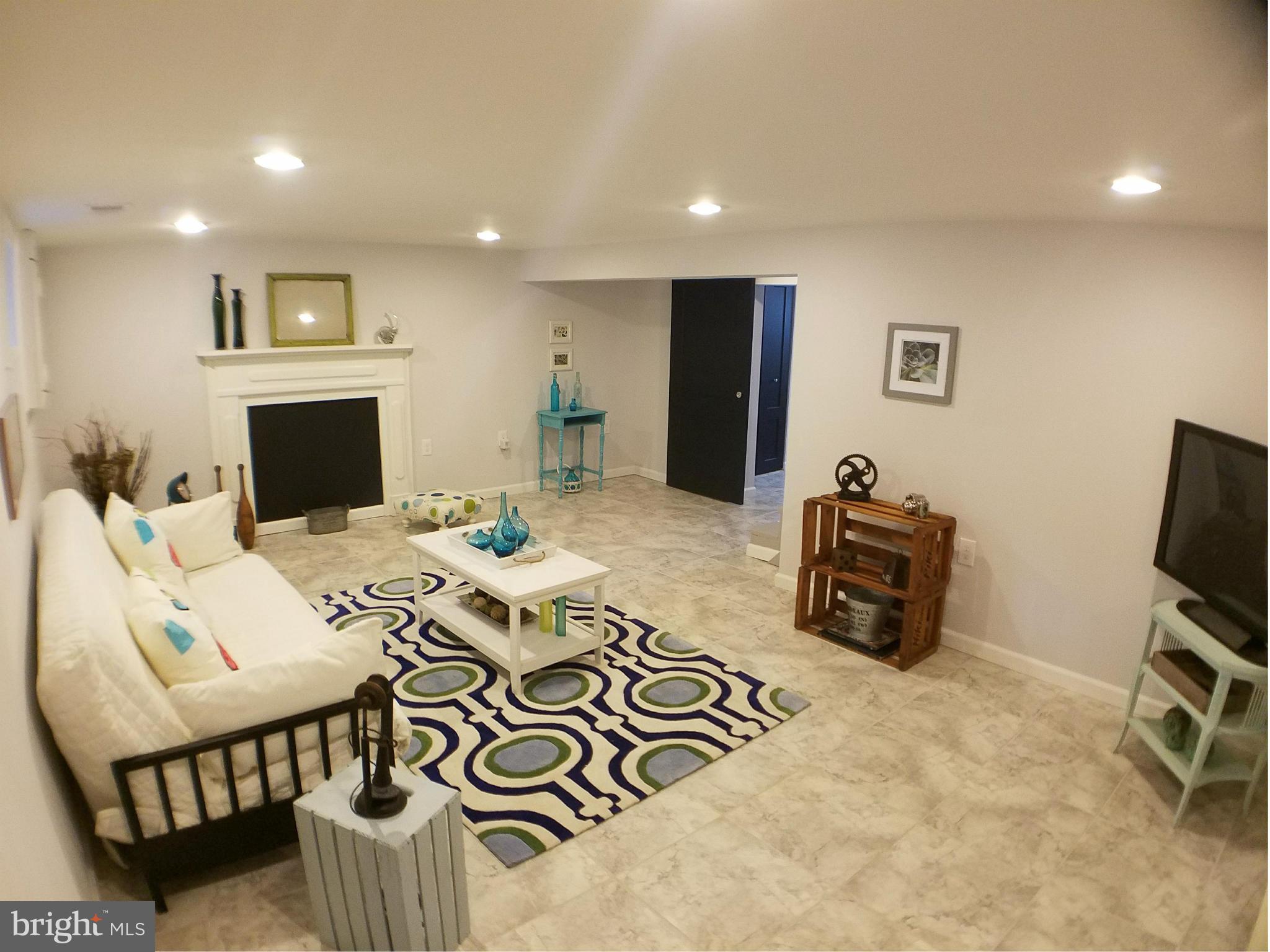 8212 Oakleigh Road Baltimore, MD 21234 - Photo 21 of 30 Spacious Family Rm/Man Cave