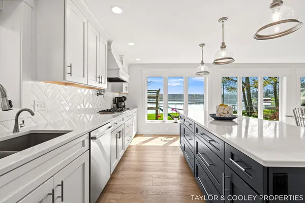 $1,495,000 | 3185 Elmwood Beach Road, Middleville, MI 49333