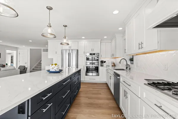 $1,495,000 | 3185 Elmwood Beach Road, Middleville, MI 49333