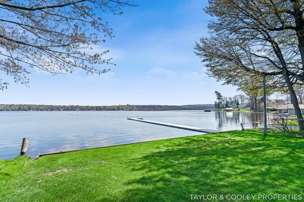 $1,495,000 | 3185 Elmwood Beach Road, Middleville, MI 49333