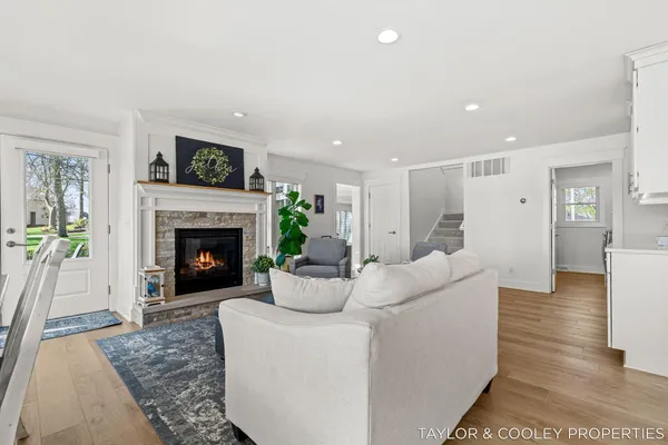 $1,495,000 | 3185 Elmwood Beach Road, Middleville, MI 49333