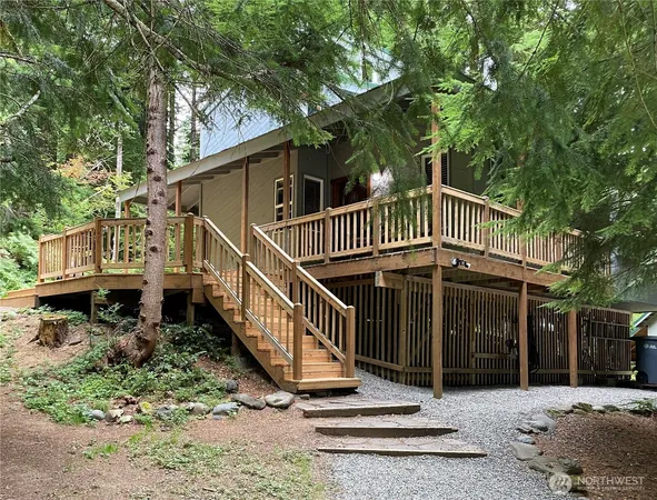 $899,900 | 16726 Mountainside Drive East, Enumclaw, WA 98022