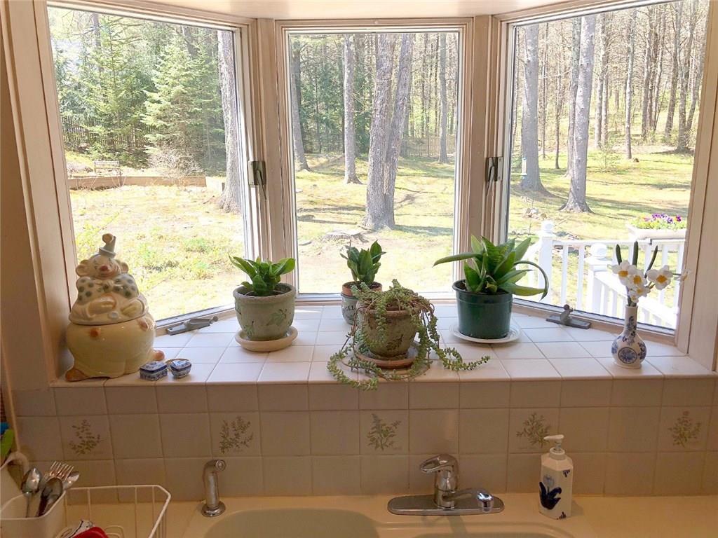 18 Alewive Farms Road Kennebunk, ME 04043 - Photo 11 of 35 Kitchen