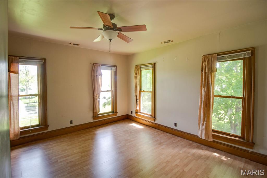 115 North Main Street Modesto, IL 62667 - Photo 30 of 57
