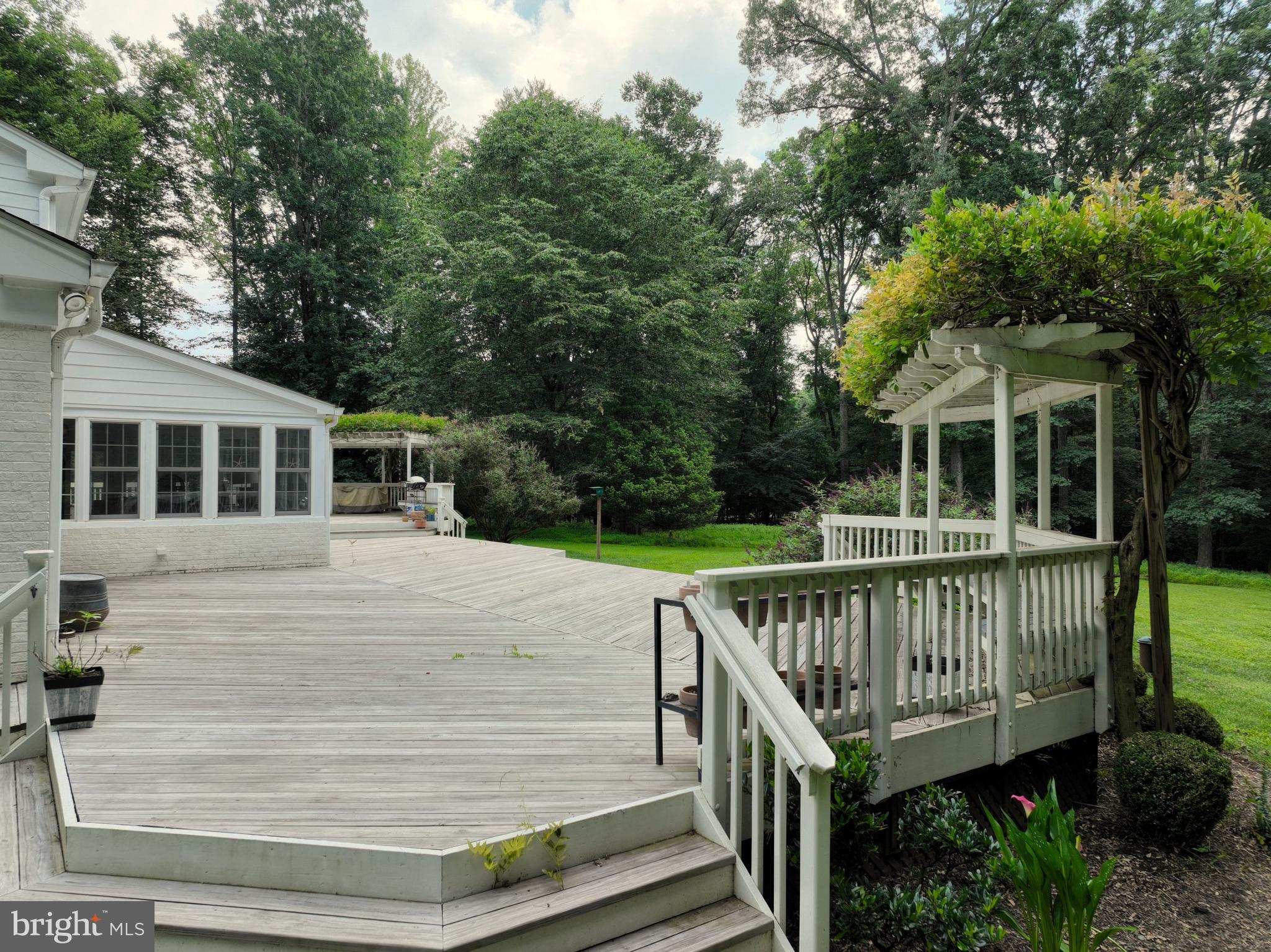629 Utterback Store Road Great Falls, VA 22066 - Photo 7 of 10