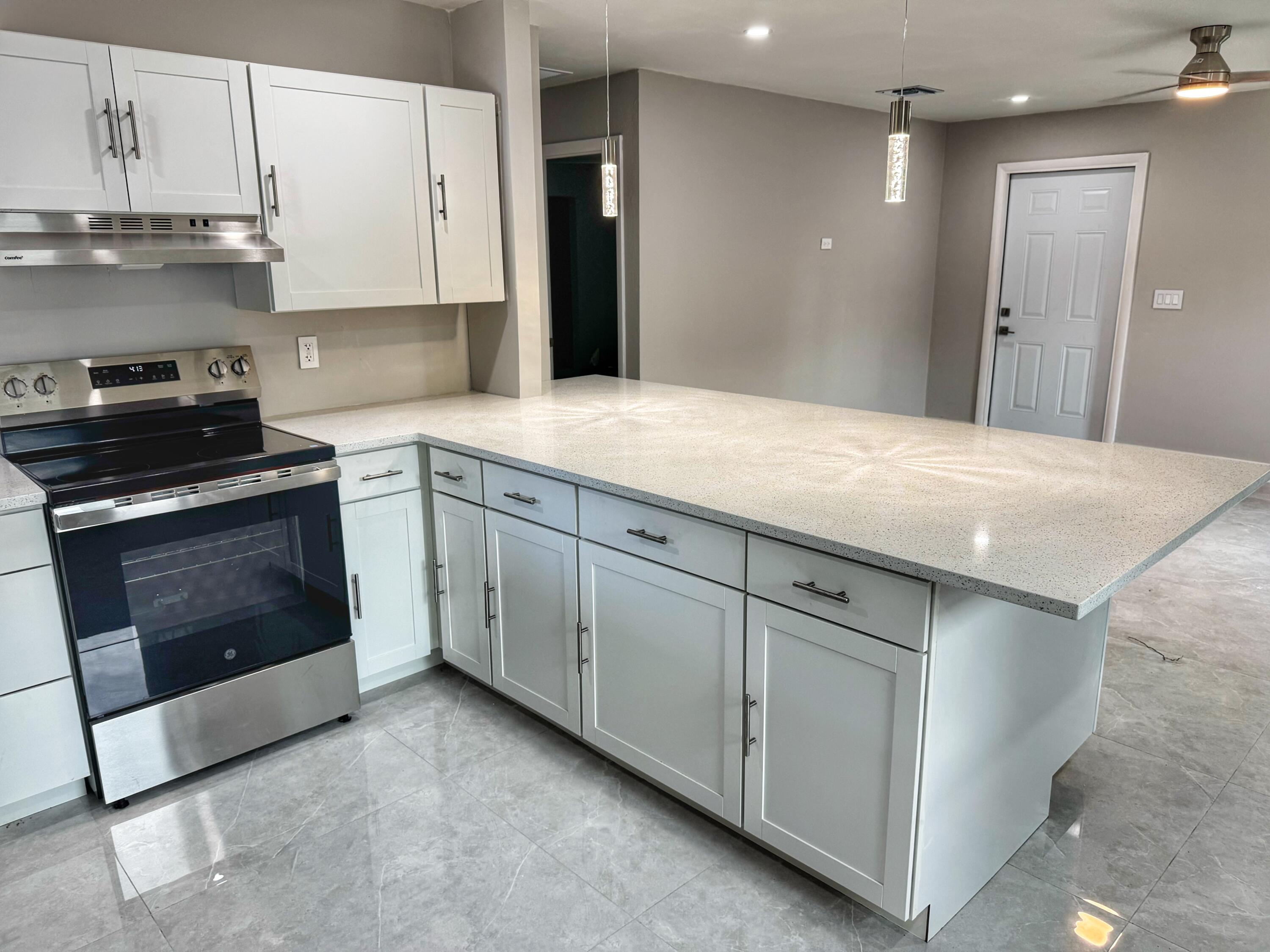 3195 Mc Sherry Drive Lake Worth, FL 33461 - Photo 4 of 49 IMG_8572