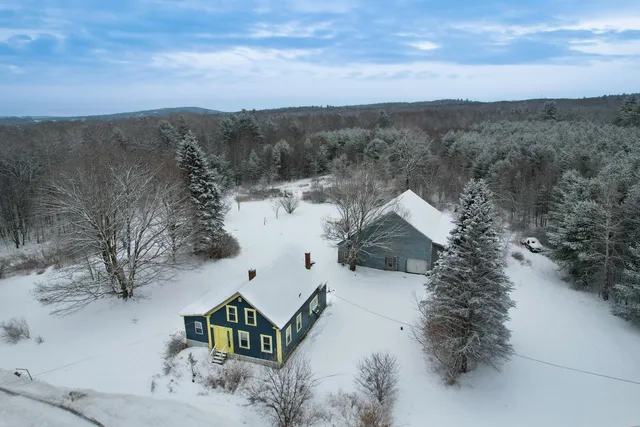 $175,000 | 692 Mercer Road, Norridgewock, ME 04957