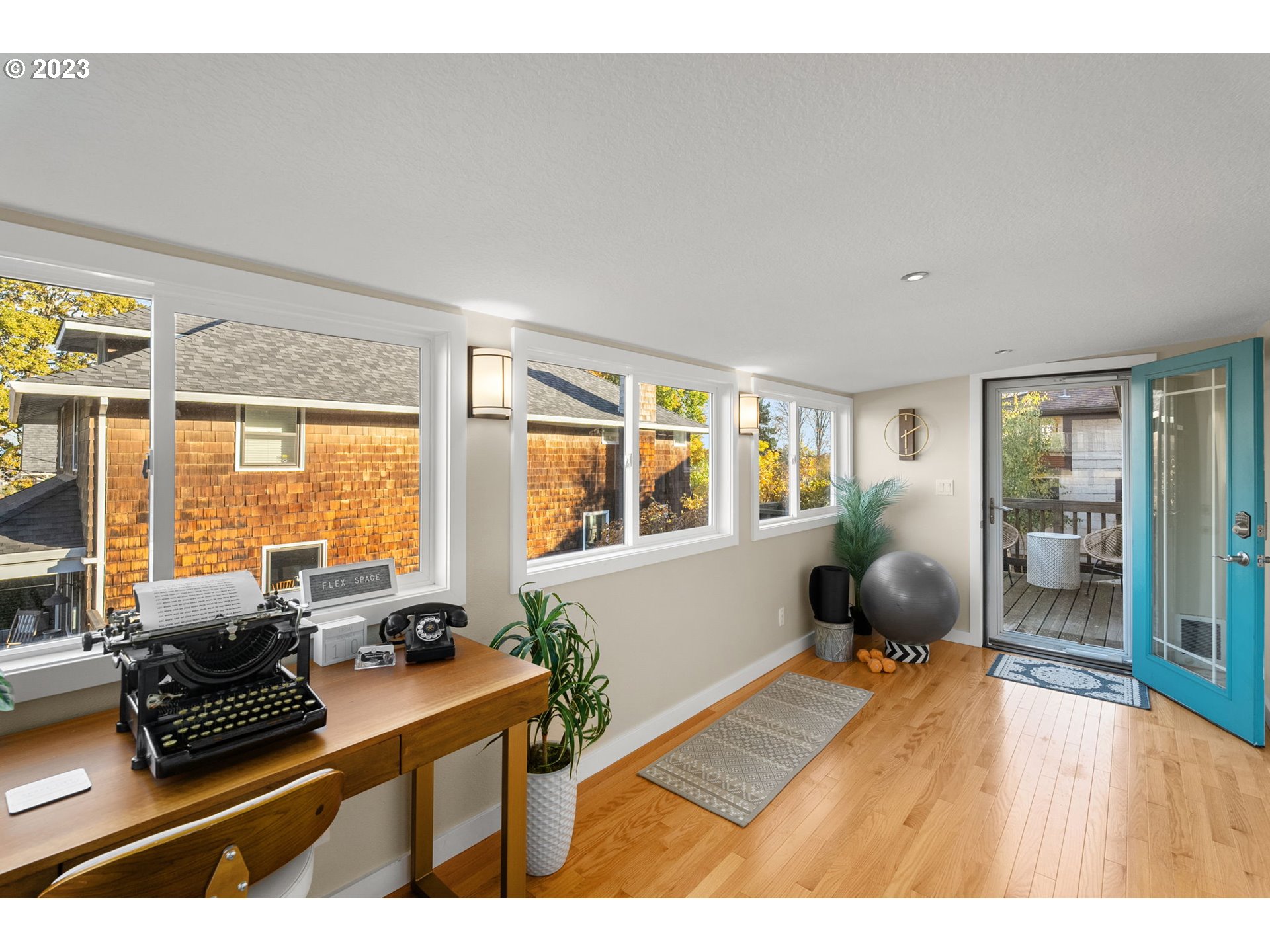 4310 Southwest Condor Avenue Portland, OR 97239 - Photo 16 of 48 Gallery Image 16