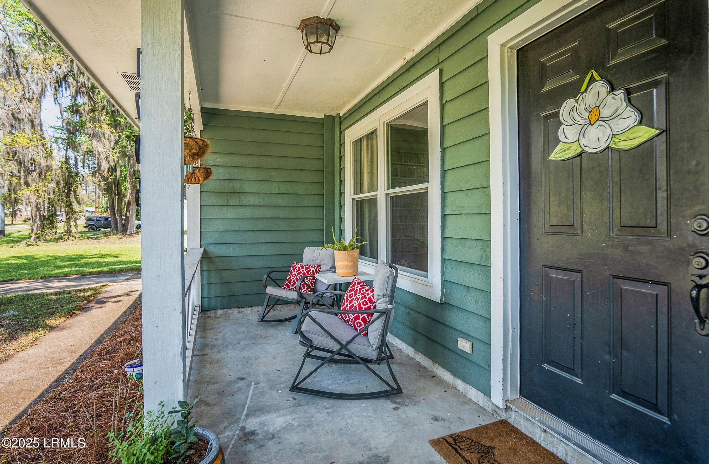1205 Battery Creek Road Beaufort, SC 29902 - Photo 4 of 68 DSC06676-258.jpg-SMALL