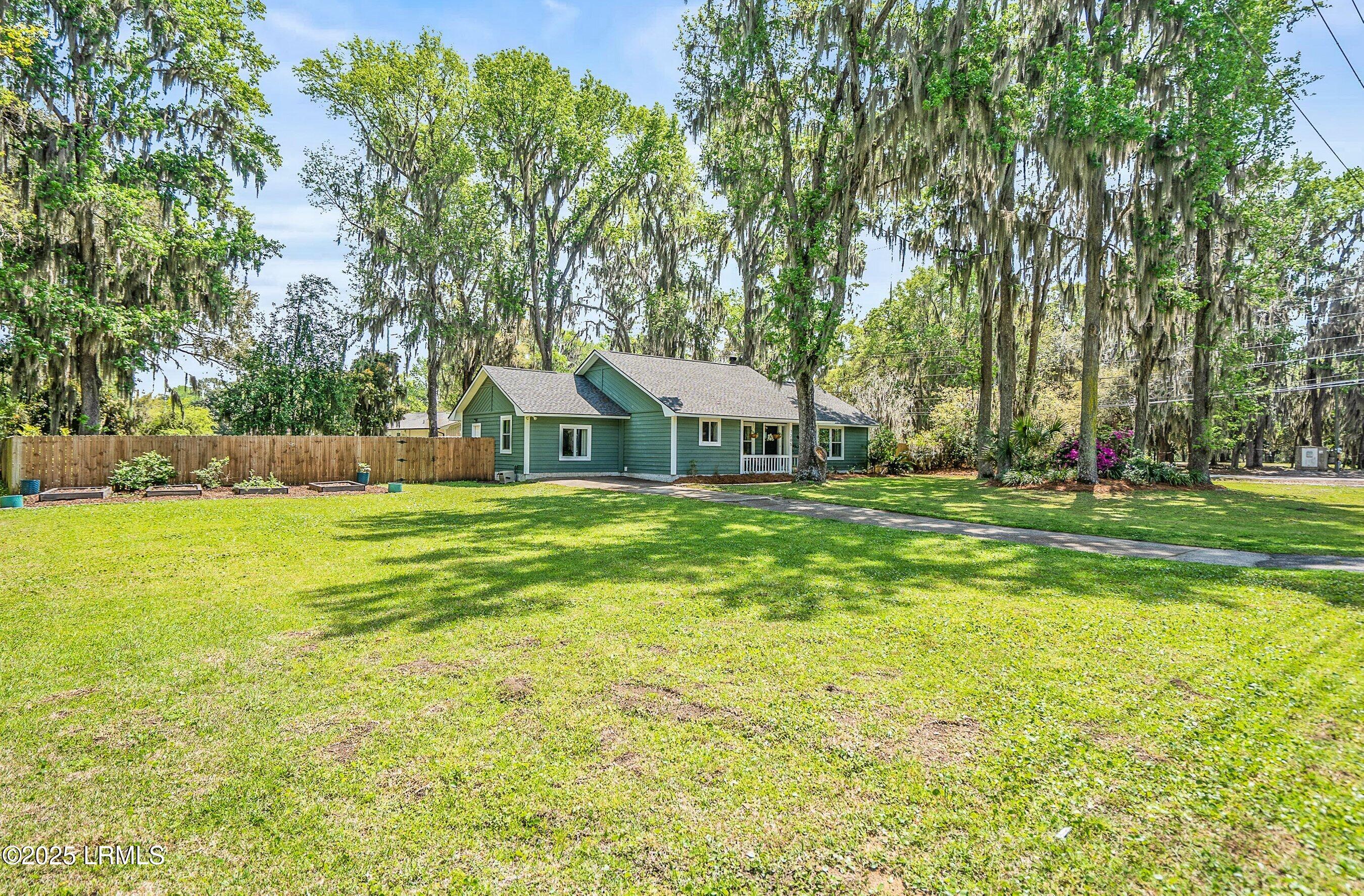 1205 Battery Creek Road Beaufort, SC 29902 - Photo 52 of 68 DSC06651-233.jpg-SMALL
