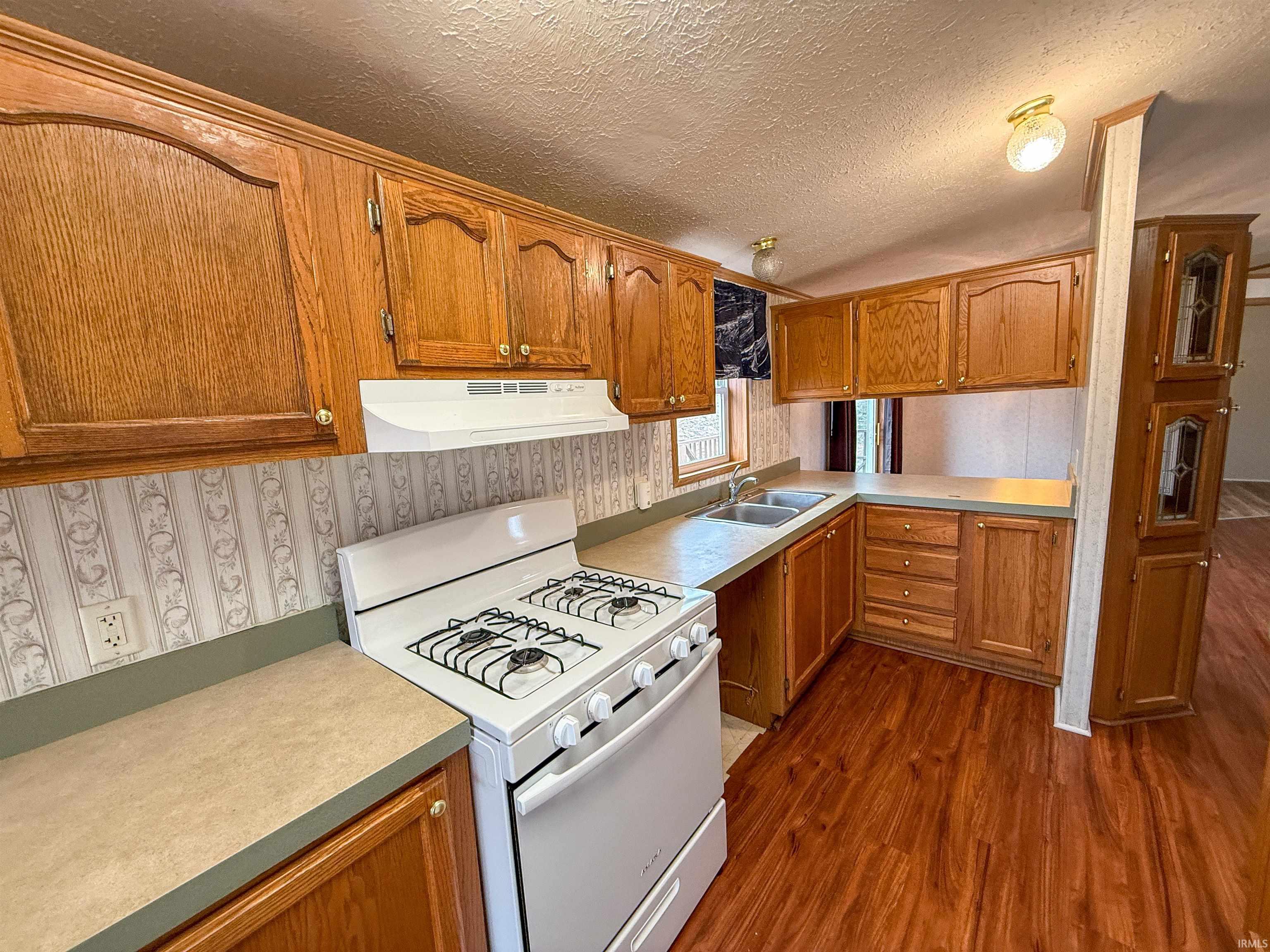 47 Sunset Drive Dale, IN 47523 - Photo 4 of 28