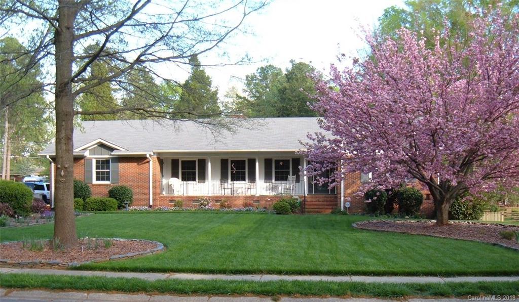 401 Lansdowne Road Charlotte, NC 28270 - Photo 1 of 27 Gallery Image 1