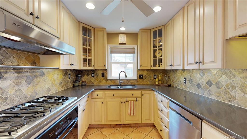 401 Lansdowne Road Charlotte, NC 28270 - Photo 6 of 27 Gallery Image 6