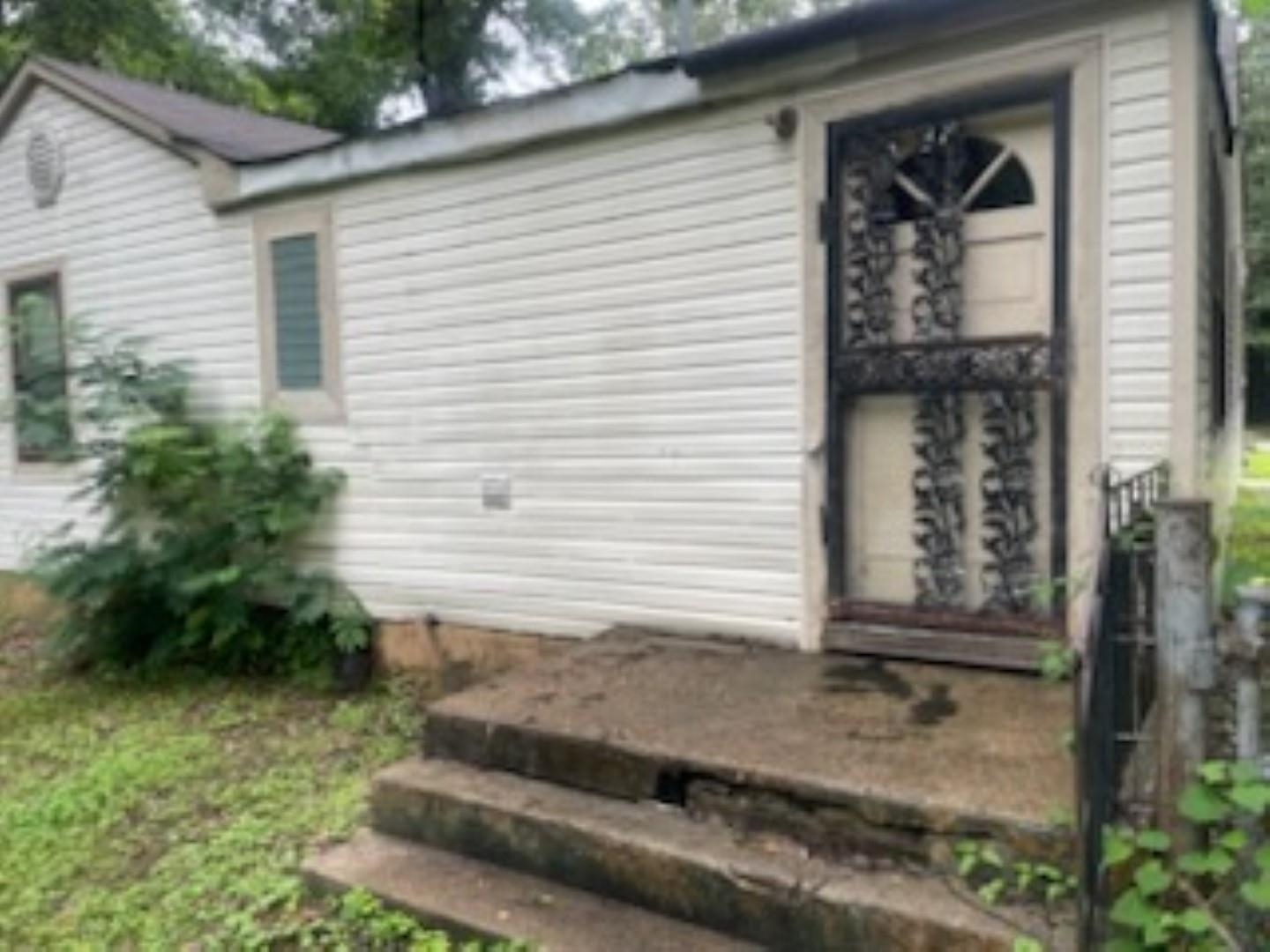 5341 Cessna Road Memphis, TN 38109 - Photo 4 of 7