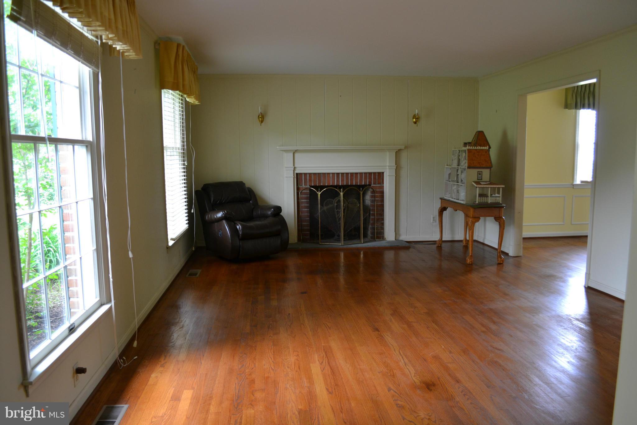 24878 Swan Road St. Michaels, MD 21663 - Photo 13 of 30 Living Room with firepace