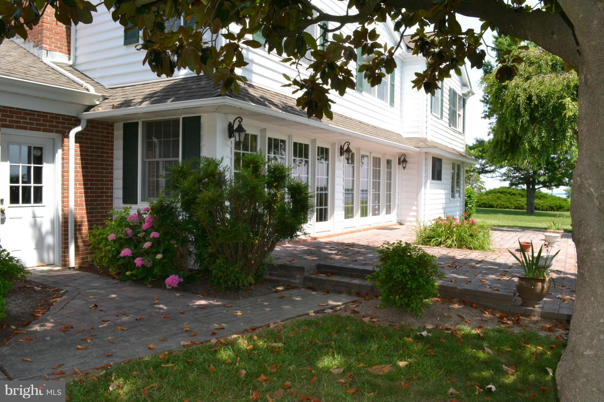 24878 Swan Road St. Michaels, MD 21663 - Photo 5 of 30 House and Patio