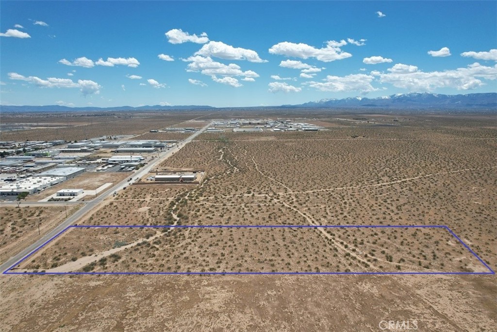 17374 Koala Road Adelanto, CA 92301 - Photo 2 of 33