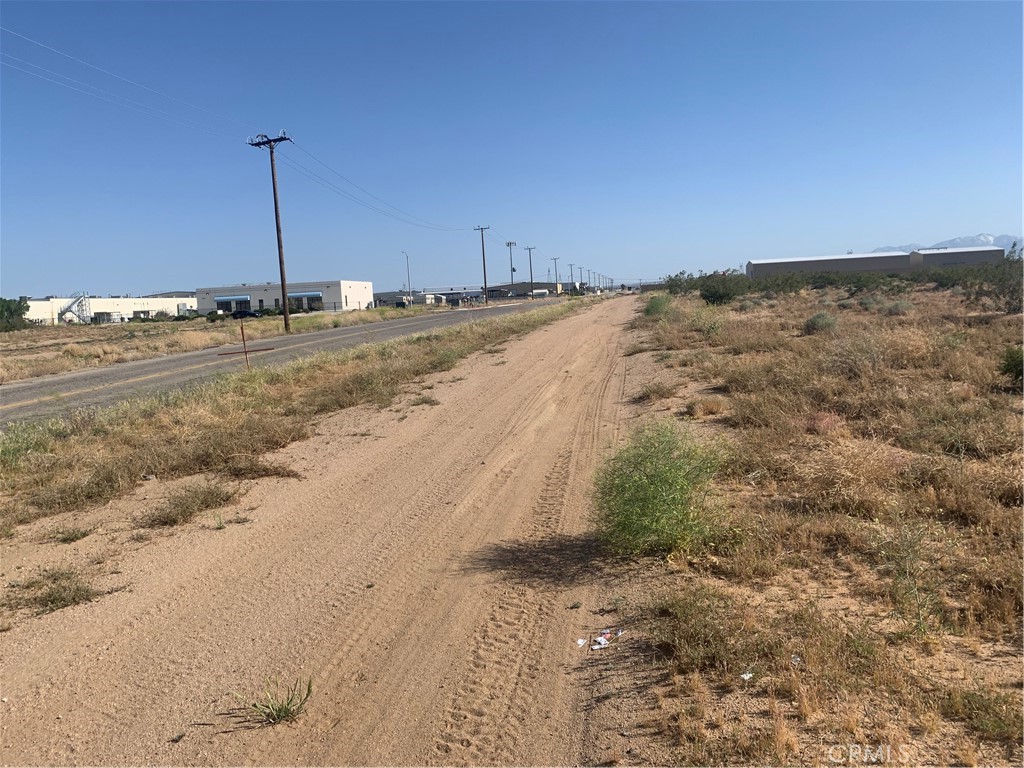 17374 Koala Road Adelanto, CA 92301 - Photo 22 of 33 a view of a sky view