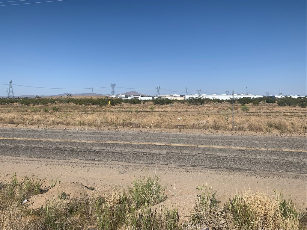 17374 Koala Road Adelanto, CA 92301 - Photo 30 of 33 a view of ocean view