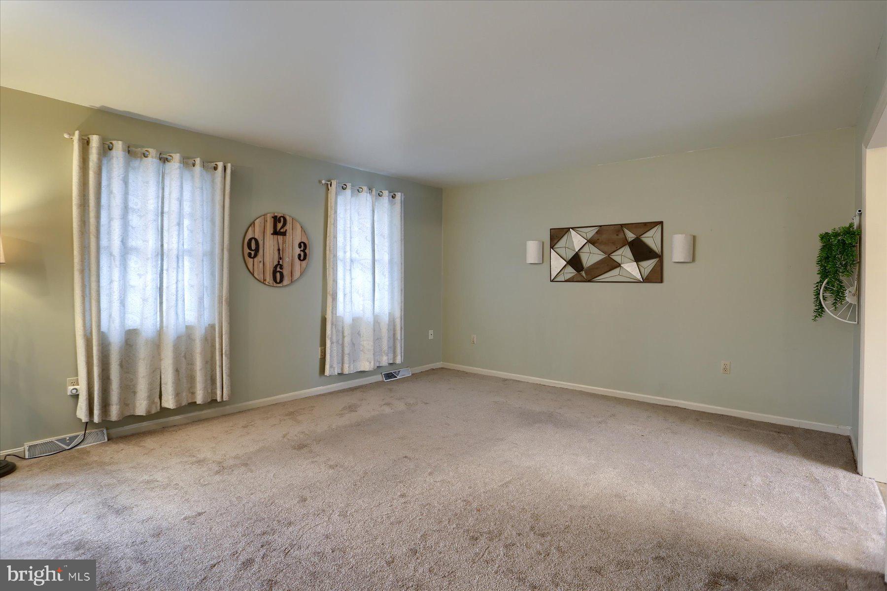 4309 Bossler Road Elizabethtown, PA 17022 - Photo 5 of 36 Gallery Image 5