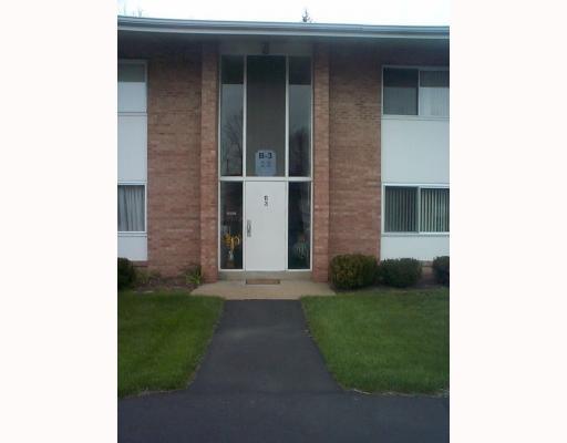 65 Darlington Road, Unit B32 Beaver Falls, PA 15010 - Photo 1 of 7 Exterior Front.