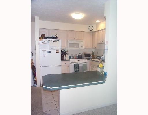 65 Darlington Road, Unit B32 Beaver Falls, PA 15010 - Photo 5 of 7 Kitchen.
