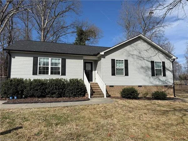 $259,900 | 518 Elliott Street, Archdale, NC 27263