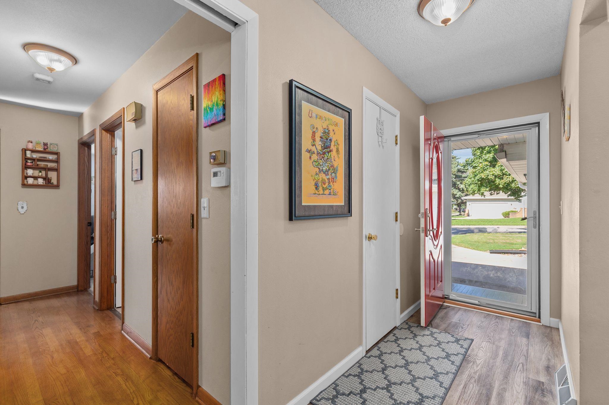 1629 West Grant Street Appleton, WI 54914 - Photo 3 of 37 Gallery Image 3