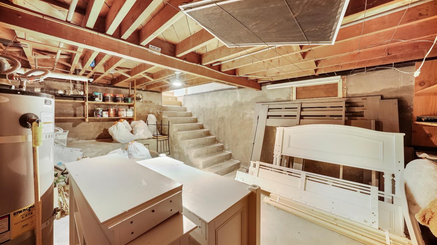 41709 Road 52 Reedley, CA 93654 - Photo 47 of 52 a view of a room with racks