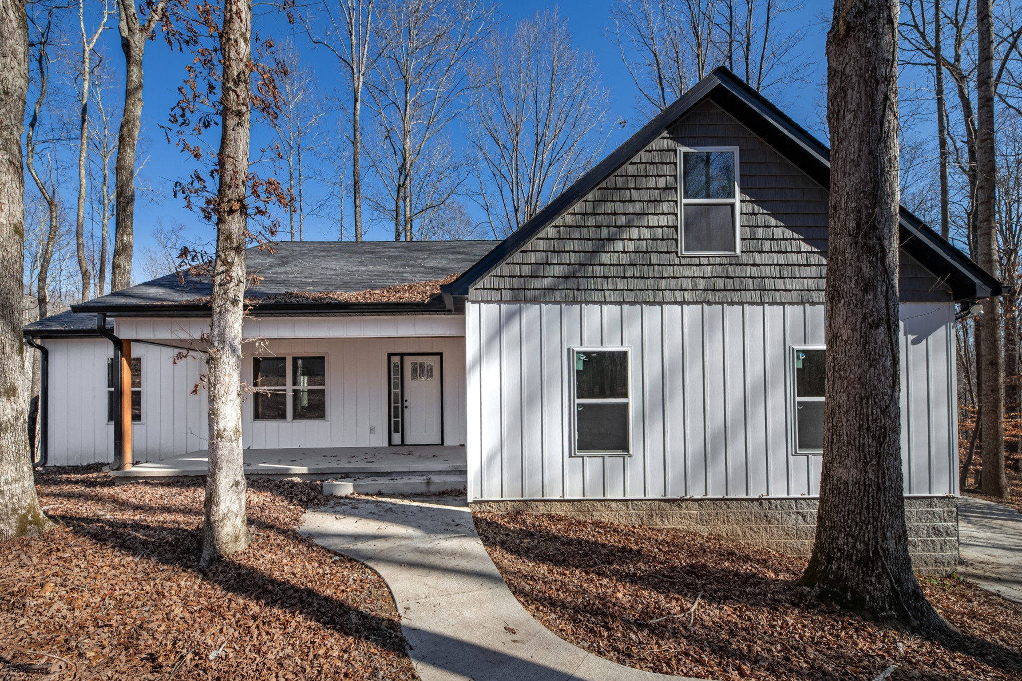 72 Periwinkle Path Leoma, TN 38468 - Photo 2 of 74