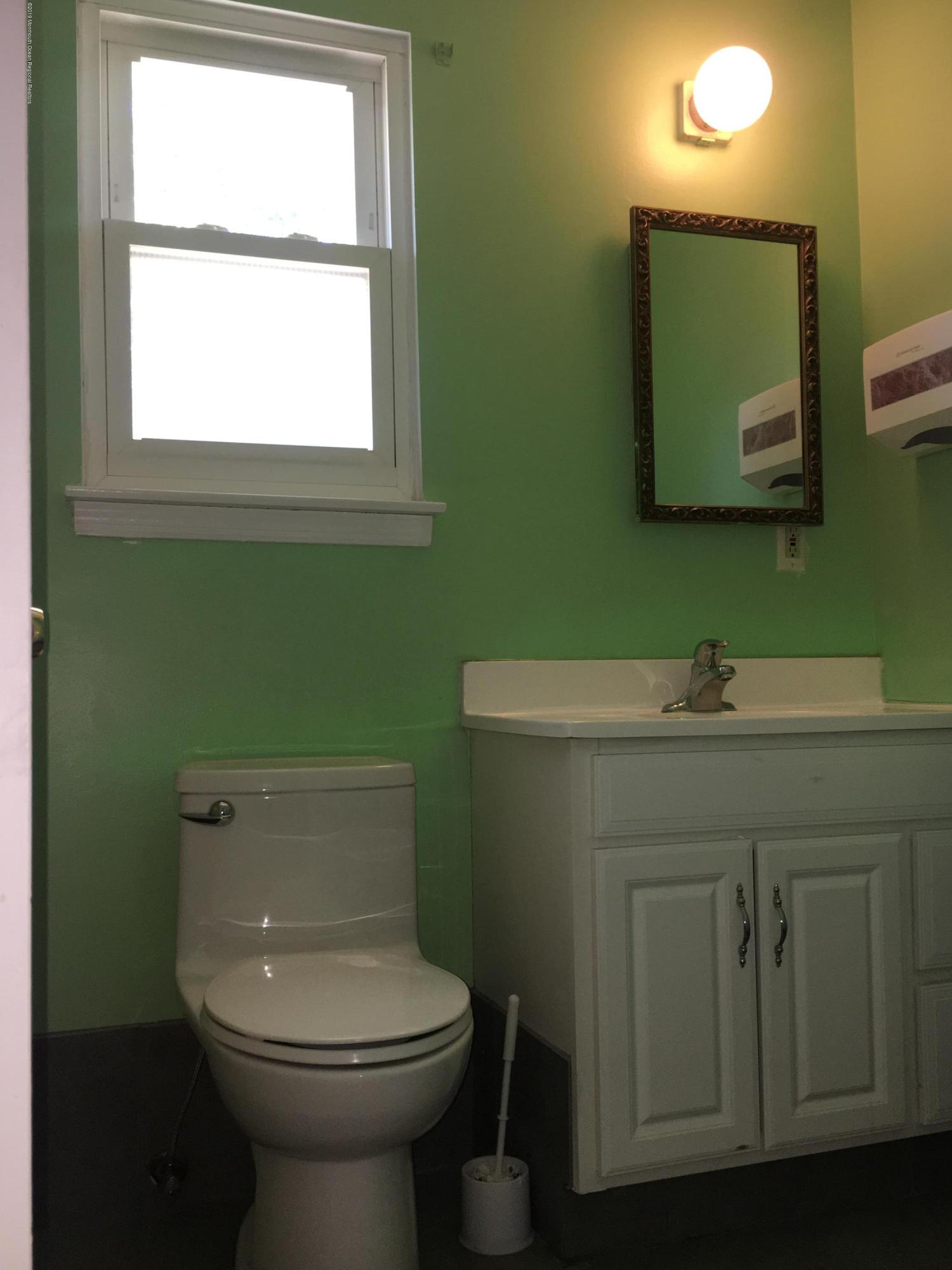 788 Maplecrest Road Toms River, NJ 08753 - Photo 46 of 63 2019-09-07_12-46-15_779