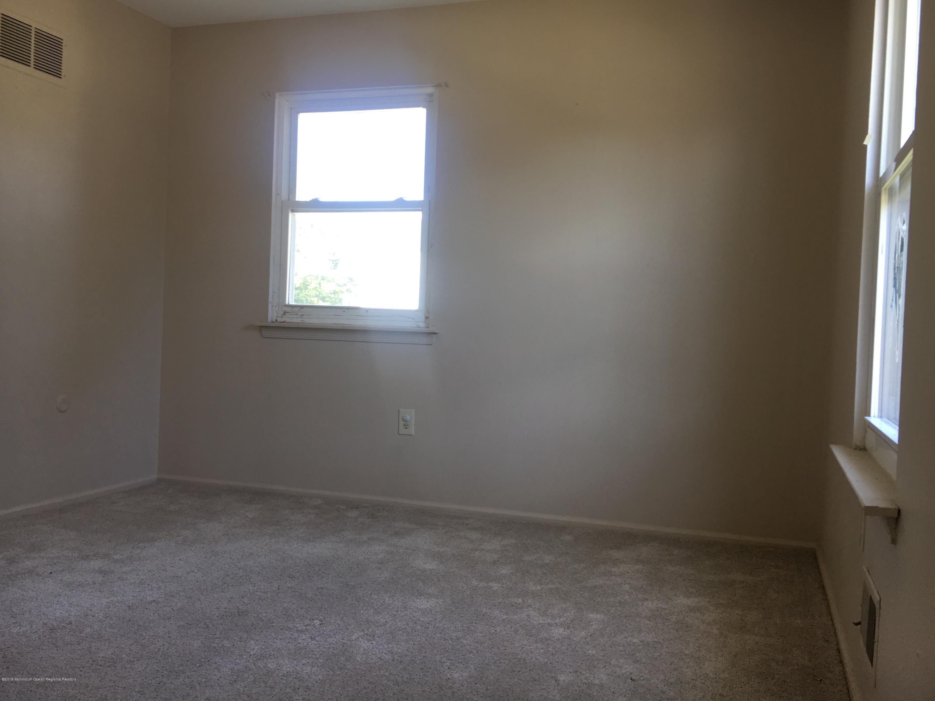 788 Maplecrest Road Toms River, NJ 08753 - Photo 57 of 63 2019-09-07_12-50-03_690