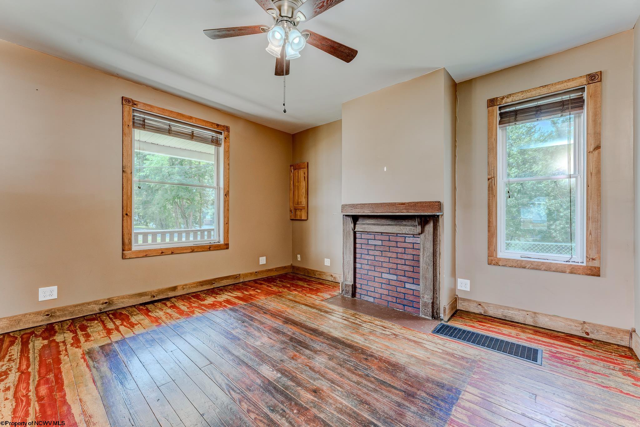 1 3rd Point Point Marion, PA 15474 - Photo 8 of 28 Gallery Image 8