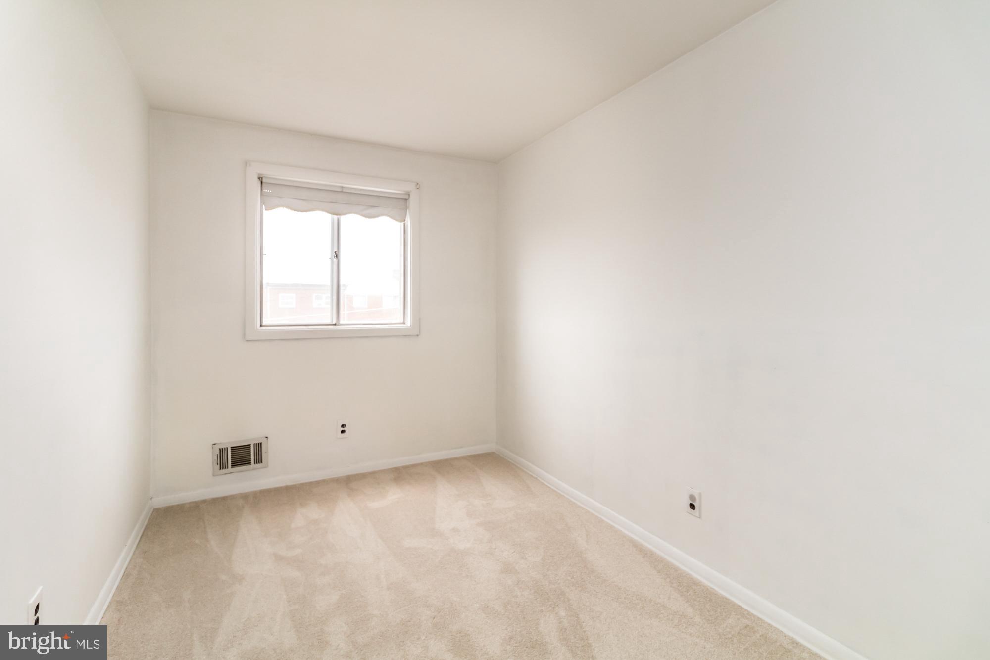 7831 Kavanagh Road Baltimore, MD 21222 - Photo 15 of 26 New Carpet throughout Upper Level!