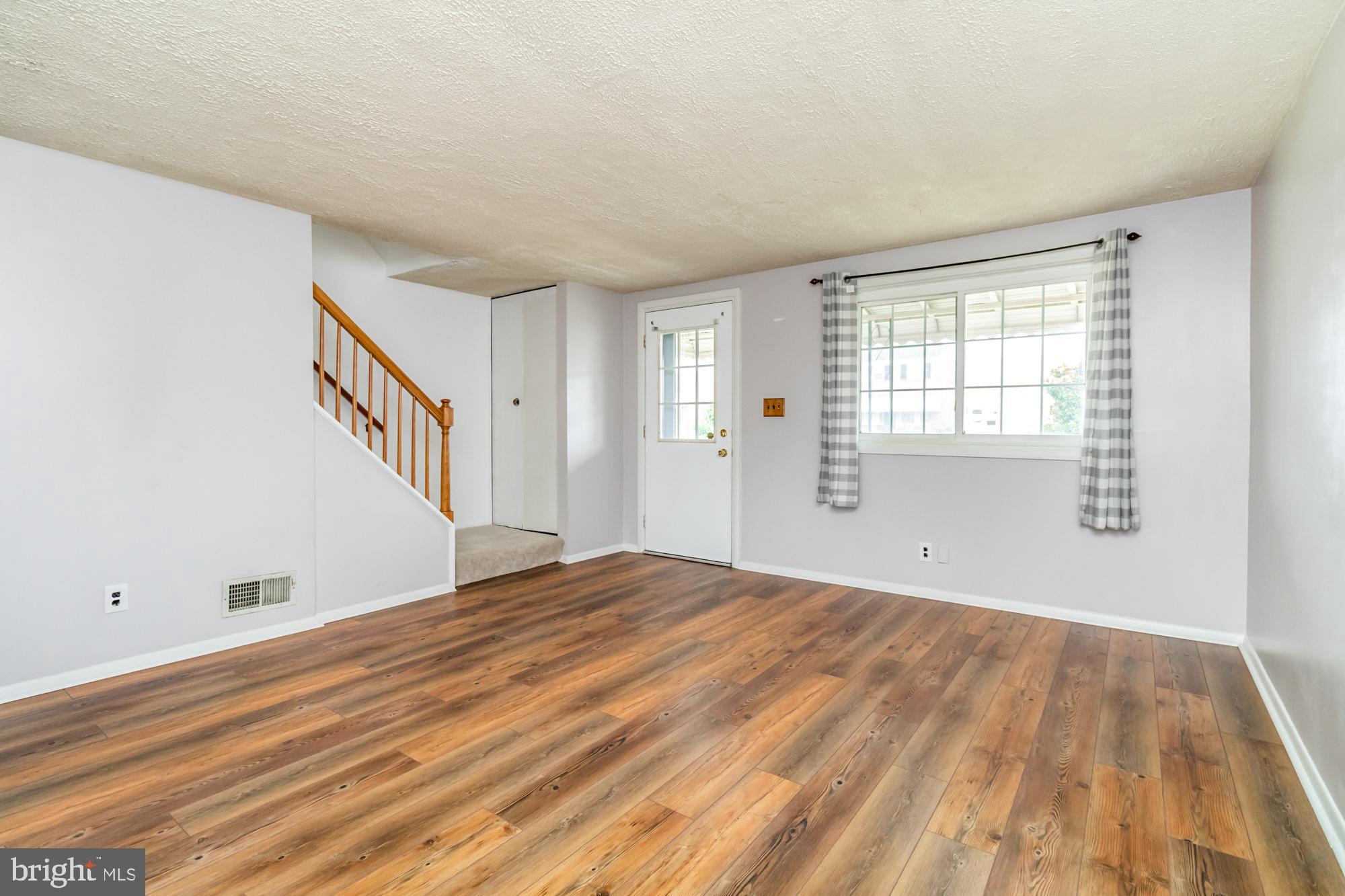 7831 Kavanagh Road Baltimore, MD 21222 - Photo 4 of 26